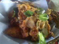 Deep fried chicken with  kaffir lime leaves     ไก่ทอดใบมะกรูด