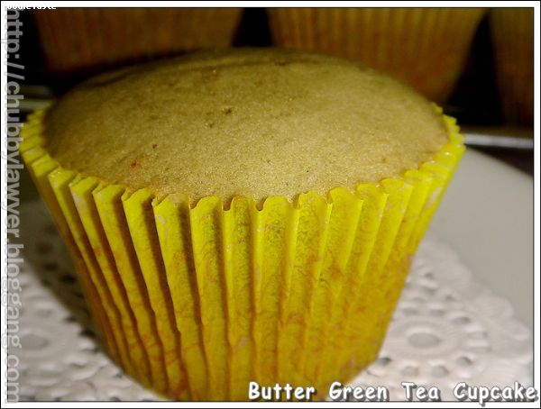สูตร คัพเค้กชาเขียวเนยสด (Butter – Green Tea Cupcake)