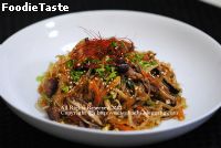 Japchae  <img src = http://www.bloggang.com/data/m/mitsubachi/picture/1317804569.bmp width='22' height='15' border=0></a>