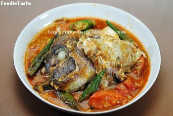 แกงหัวปลา (Ikan kari)