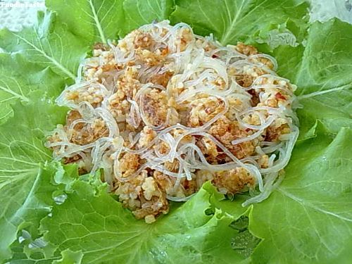 ข้าวทอดแหนมคลุก เจ