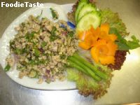 สูตรลาบไก่อีสาน (Spicy Minced Chicken Salad)