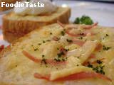 Croque Monsieur Sanwich (แซนวิสมีเพศ/แซนวิสเพศชาย โตลฟม๊องซิเออร์)