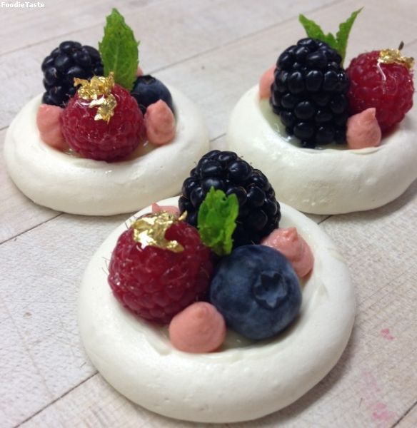 Mini Pavlova 