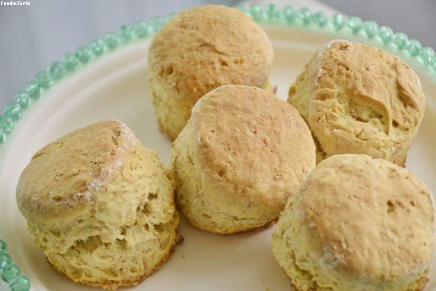 Whole wheat scone.