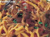 พาสต้า Strozzapreti  ซอสเนื้อ