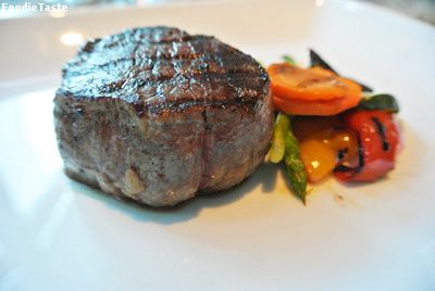 Australian beef นำมาย่างสตไล์อิตาเลี่ยน :โปรโมชั่น อาหารอิตาเลียน ซันเดย์ บรั๊นซ์ ที่ห้องอาหารอิตาเลี่ยน ลา ทาโวลา